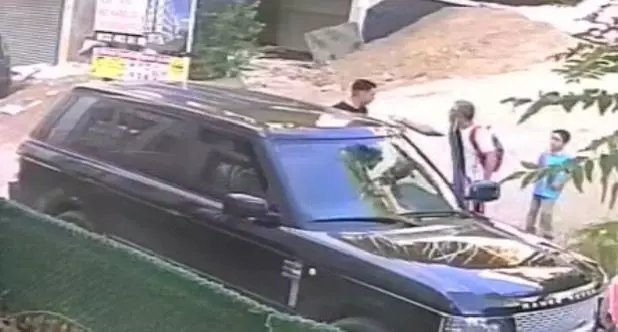Father Taking His Children to School Was Assaulted for Warning a Fast Driver