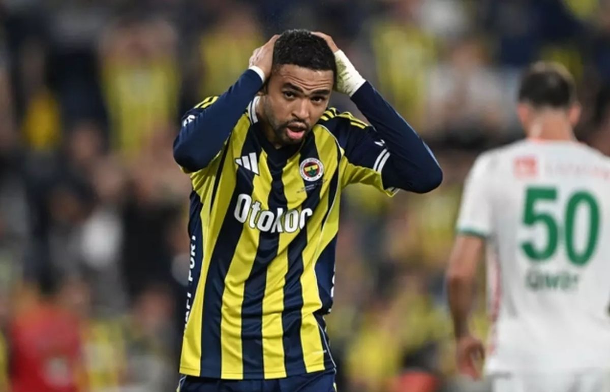 Fenerbahçe Alanyaspor Güven Yalçın - Cenk Tosun pozisyonu penaltı mı, el var mı?
