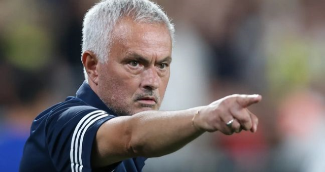 Jose Mourinho'nun yeni takımı belli oldu mu? Mourinho hangi takımla anlaştı? Benfica'ya mı gidiyor? Jose Mourinho'nun yeni takımı belli oldu mu? Mourinho hangi takımla anlaştı? Benfica'ya mı gidiyor?