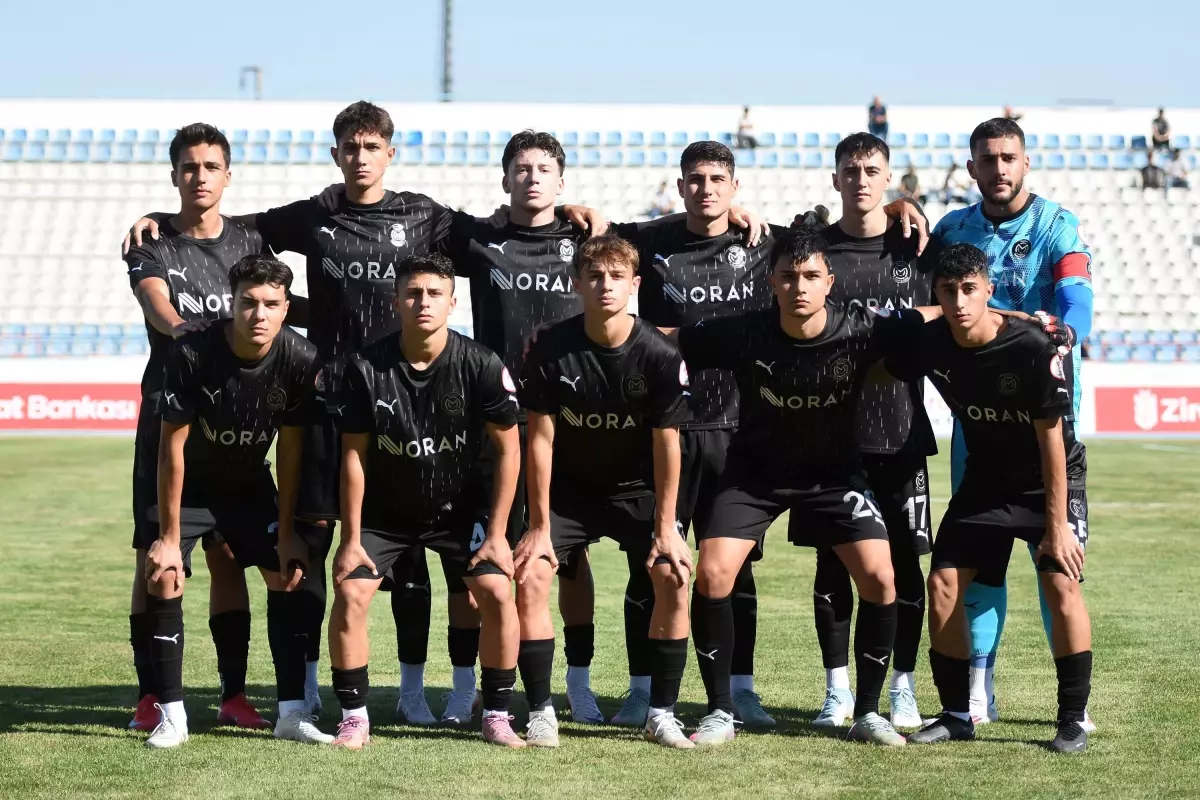 Manisa FK Gençlerle Türkiye Kupası'nda Turladı