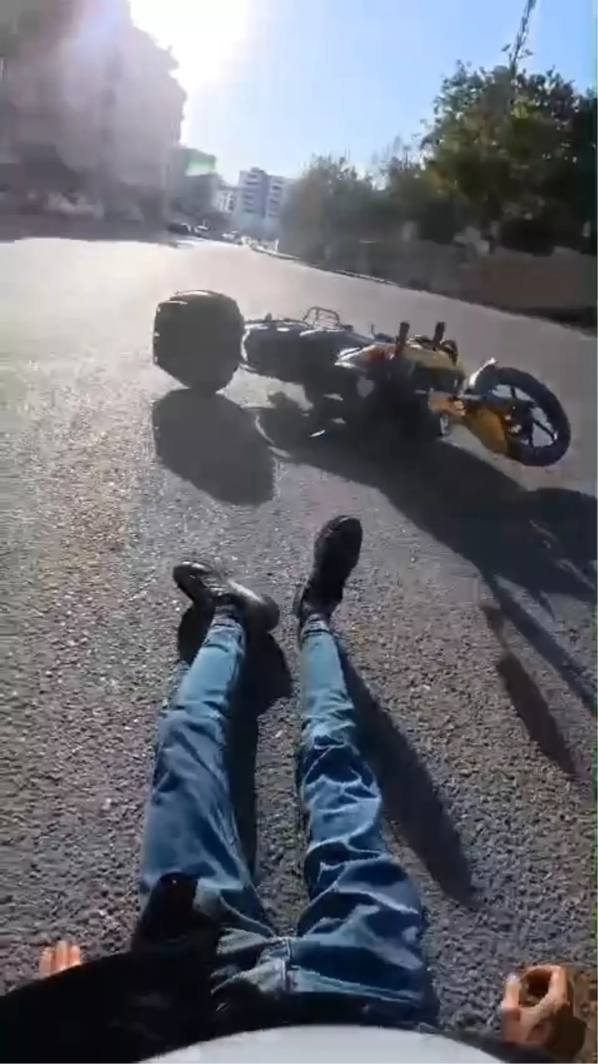 Siirt'te Motosiklet Kazası Kask Kamerasında