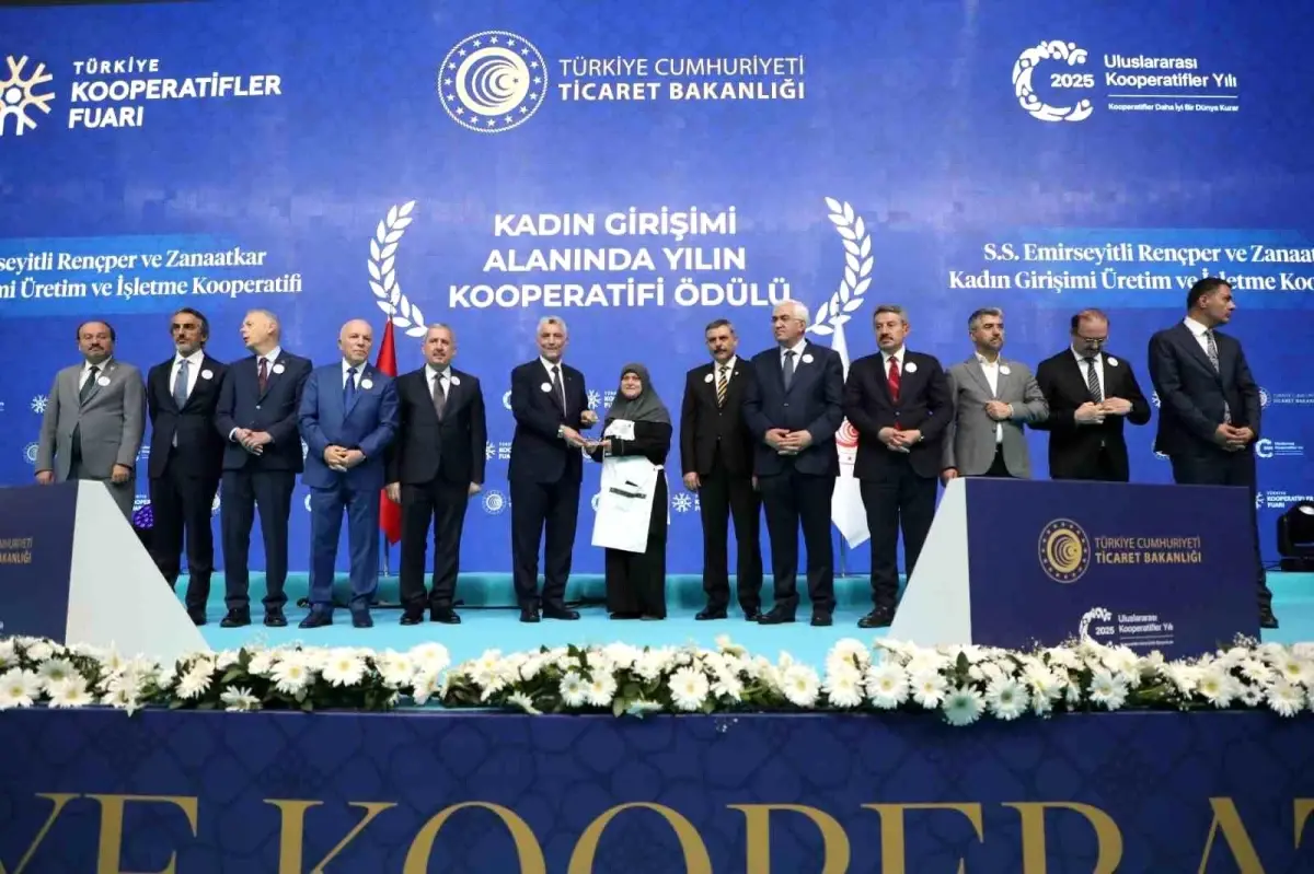 Tokat'taki ERZAK Kooperatifi, 'Yılın Kooperatifi' Ödülünü Kazandı
