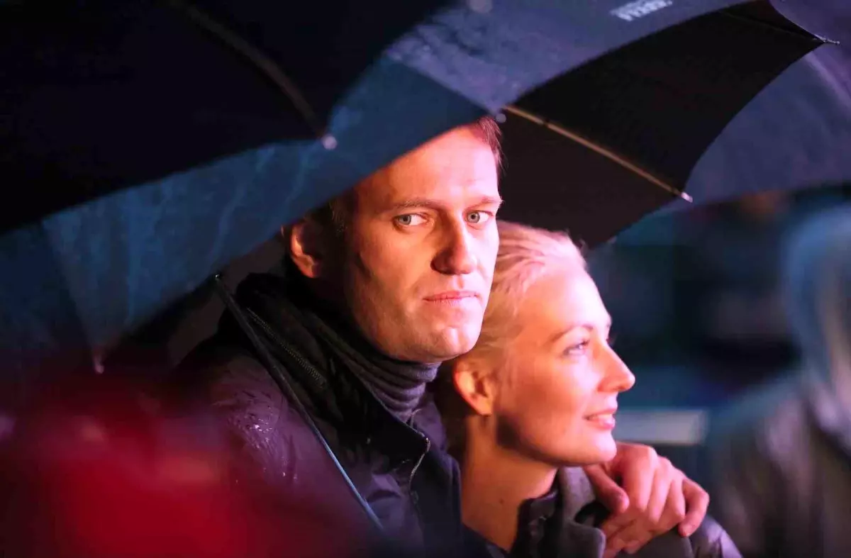 Alexei Navalny'nin Eşi: 'Eşim Zehirlendi'