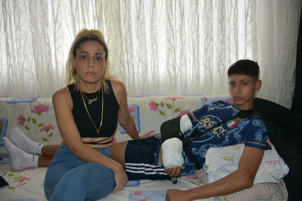 İzmir'de Okulda Şaka Arasında Yaralanma: Lise Öğrencisi 8 Metreden Düştü