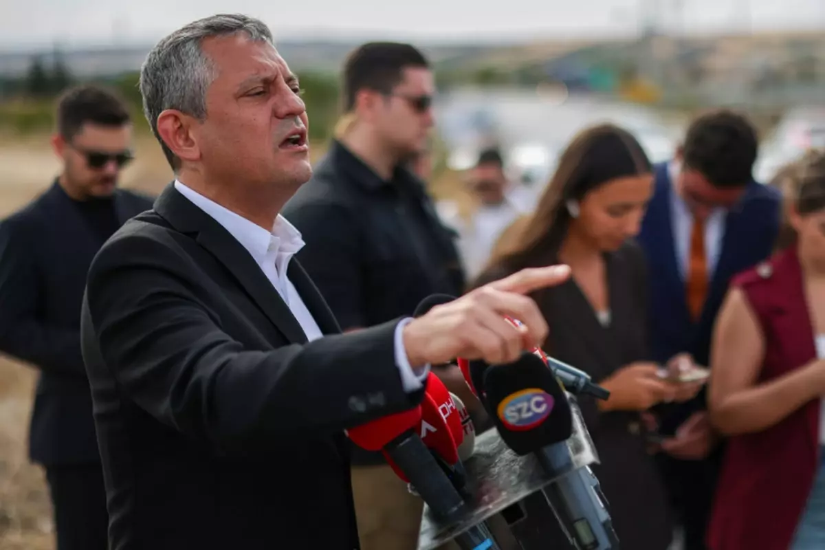 Silivri'de kameralar karşısına geçen Özel'den 'Bayrampaşa' iddiası