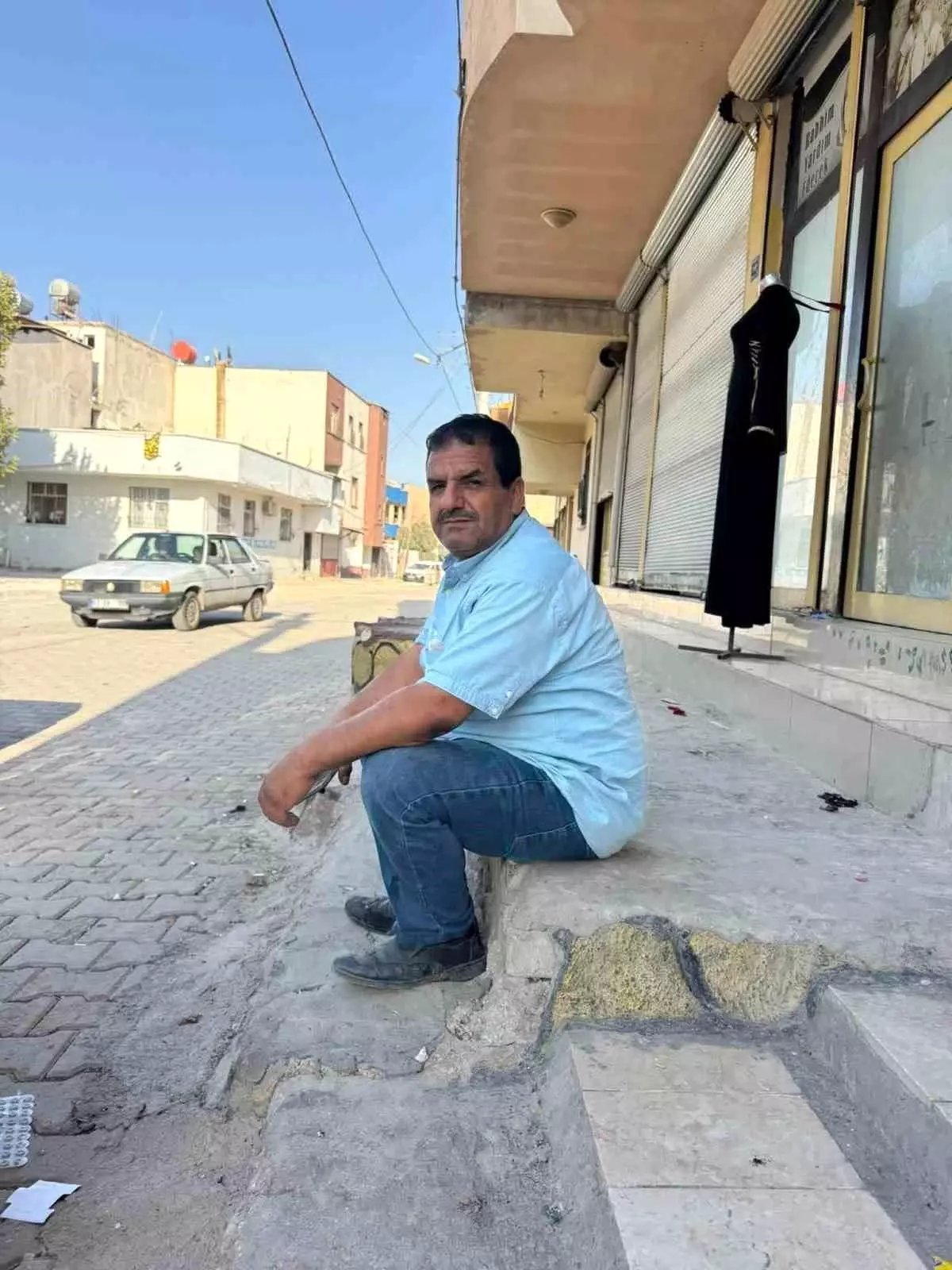 Akçakale'de Eczane Tavanı Çöktü: 1 İşçi Hayatını Kaybetti