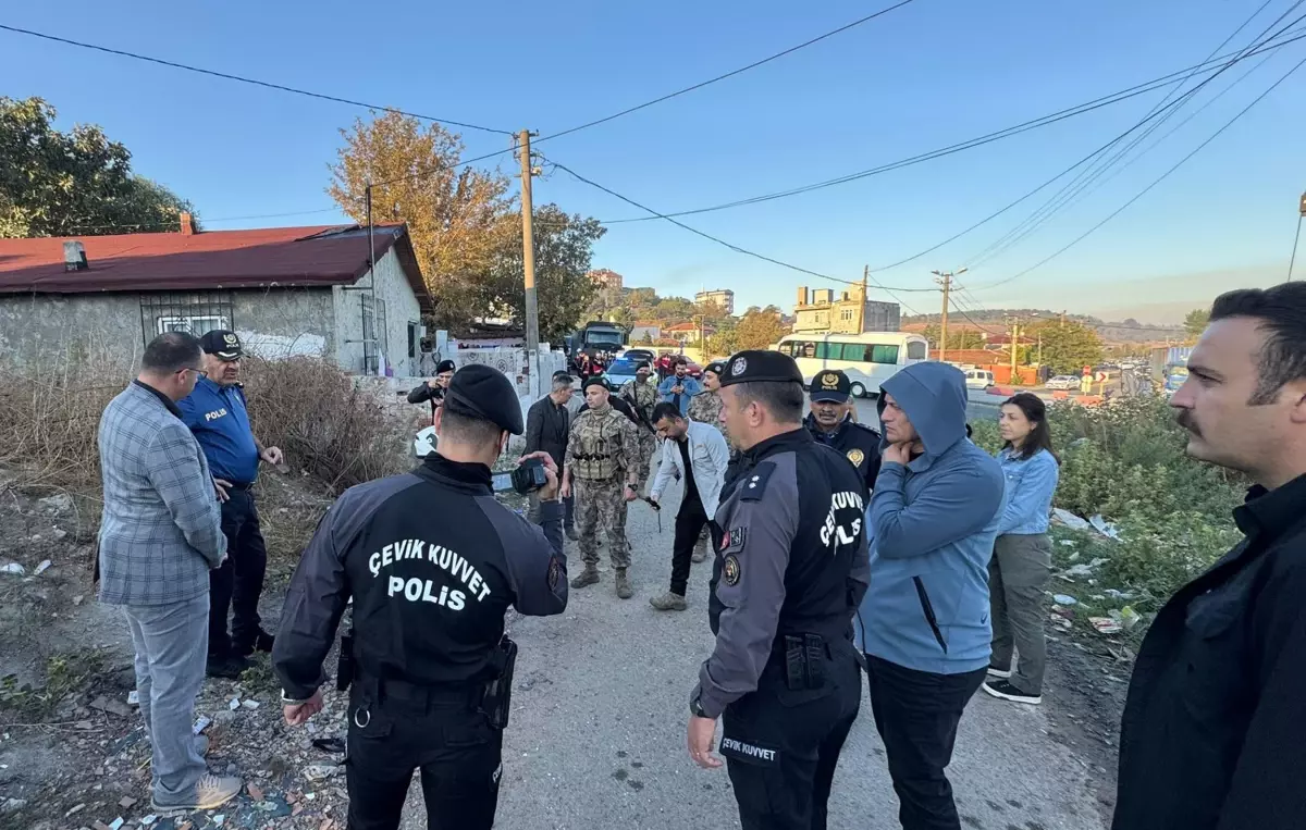 Çorlu'da Uyuşturucu ve Silah Operasyonu: 26 Gözaltı
