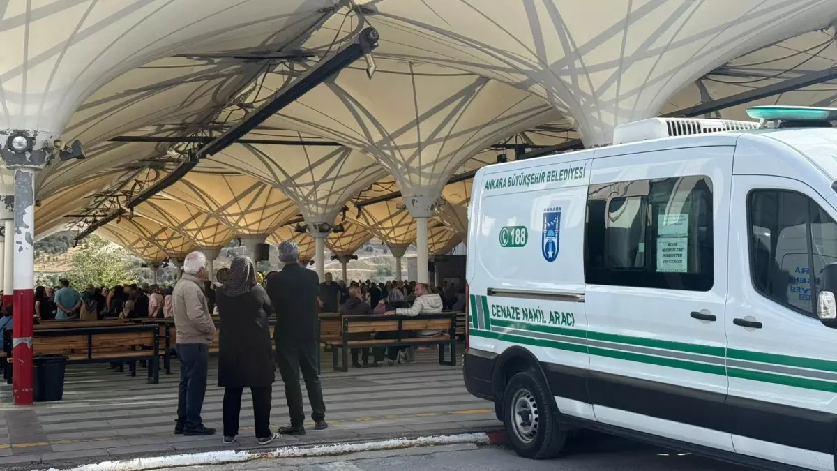 İlkokul Öğrencisi Emir Ali Gümüş Son Yolculuğuna Uğurlandı