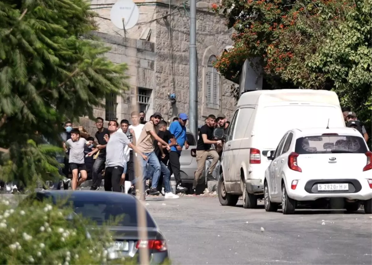 İsrail Ordusuna Ramallah'ta Filistinli Direnişi