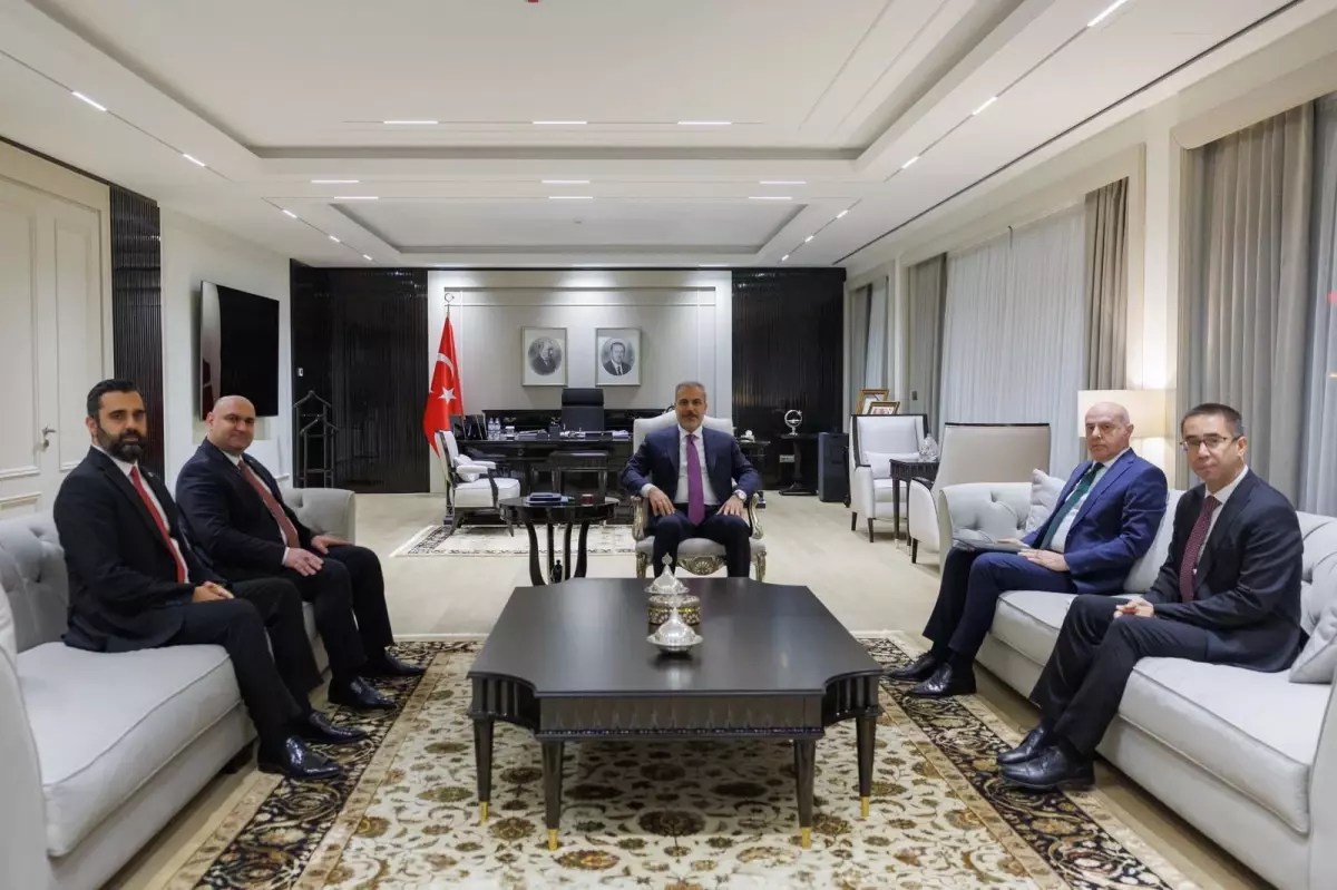 Dışişleri Bakanı Fidan, Irak Türkmen Cephesi Yetkililerini Kabul Etti