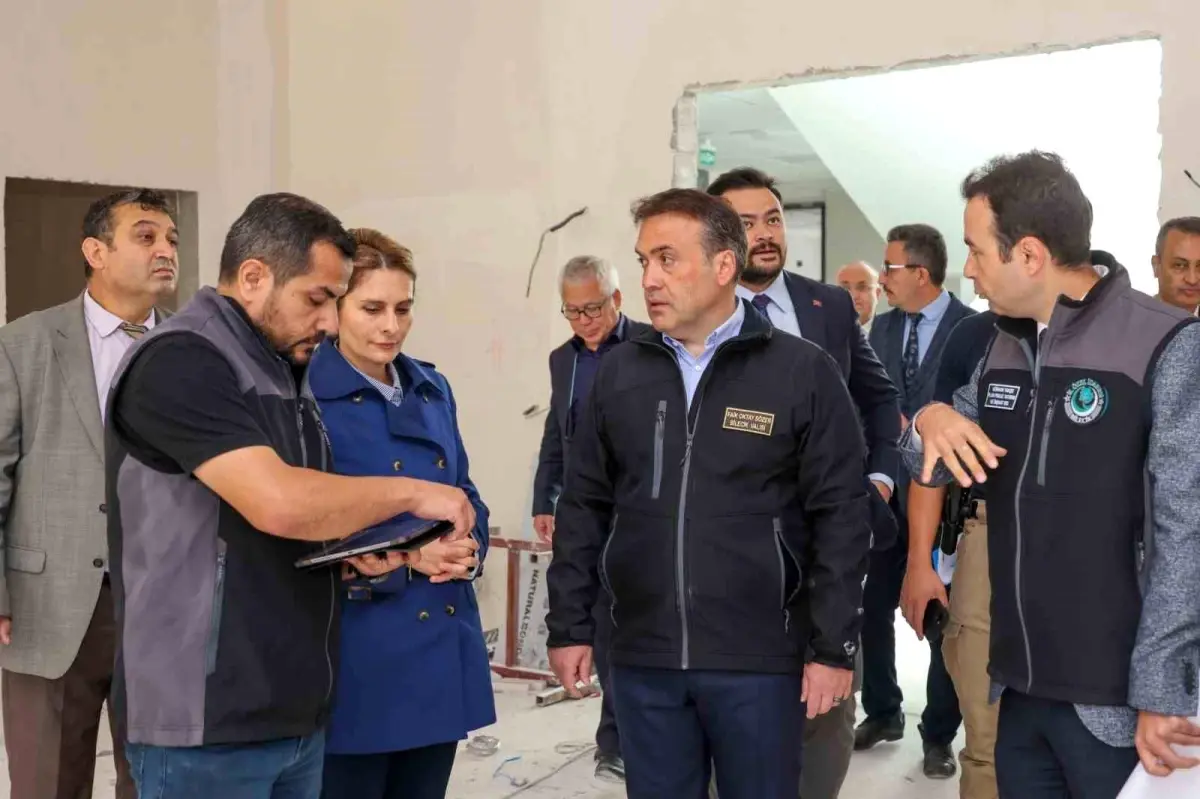 Bilecik Valisi Faik Oktay Sözer, Yeni Valilik Hizmet Binasında İncelemelerde Bulundu