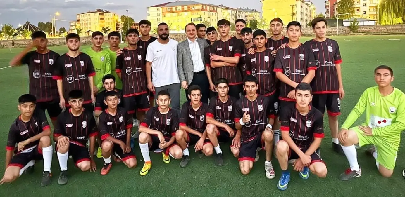 Kaymakam Koşansu, Minik Sporcuları Ziyaret Etti