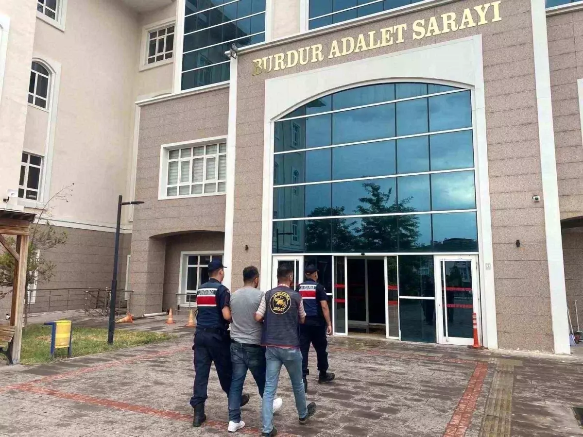 Burdur'da 25 Aranan Şahıs Yakalandı