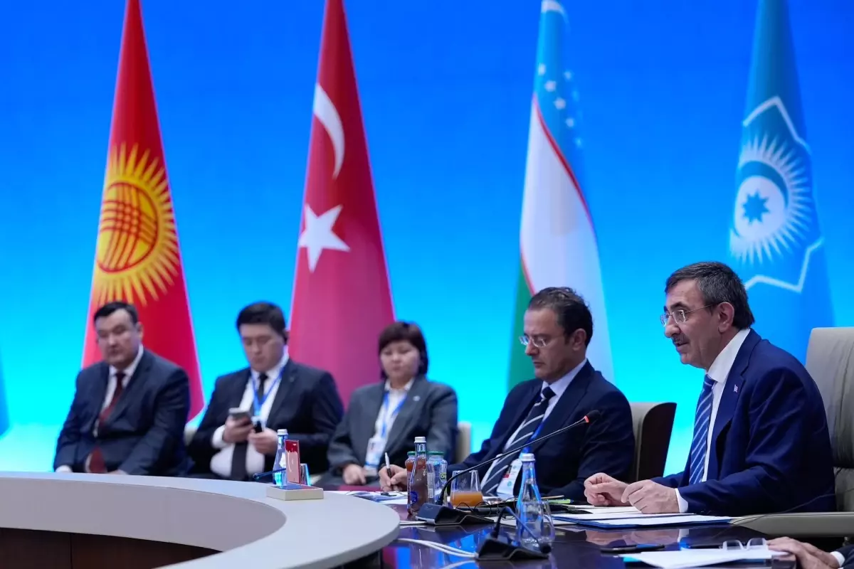 Cumhurbaşkanı Yardımcısı Cevdet Yılmaz, Türk Devletleri Toplantısına Katıldı