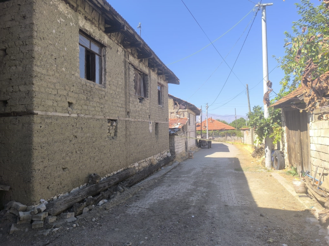 darbedilen 93 yasindaki kadin hayatini kaybetti 19061211 724 m