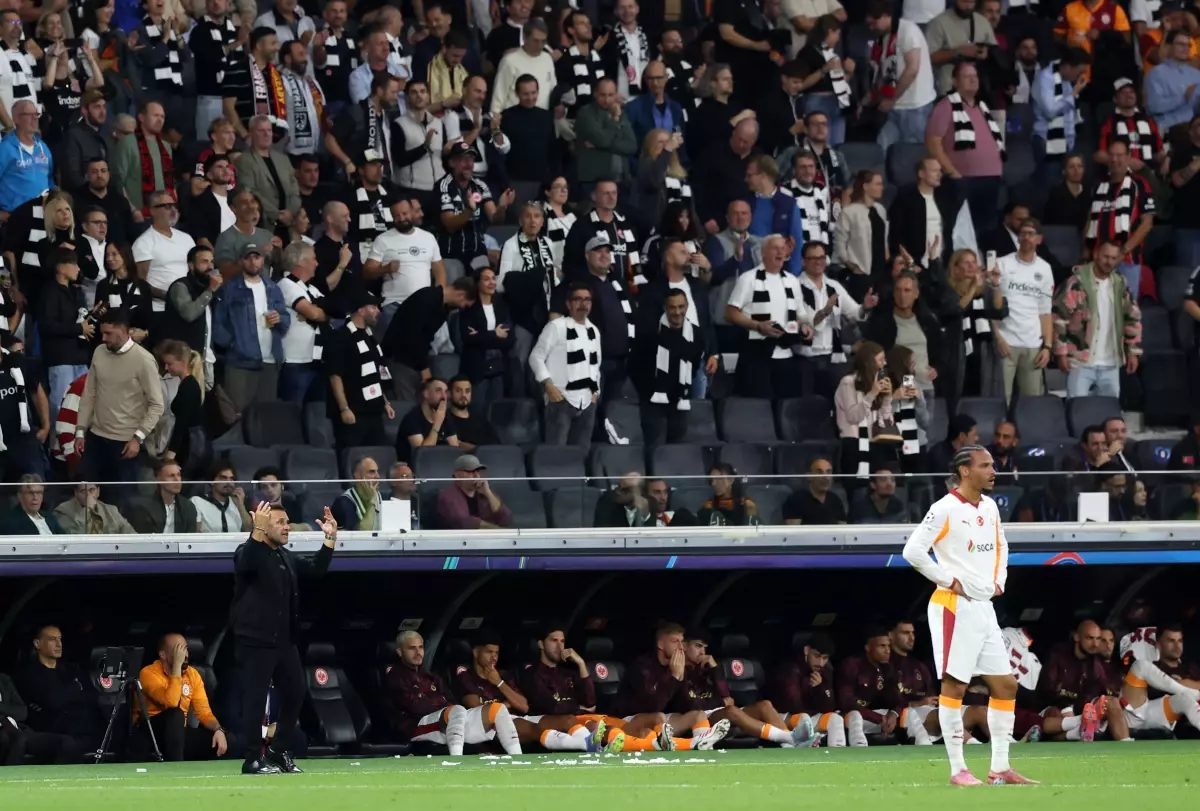 Galatasaray, Şampiyonlar Ligi'nde Eintracht Frankfurt'a 5-1 Yenildi