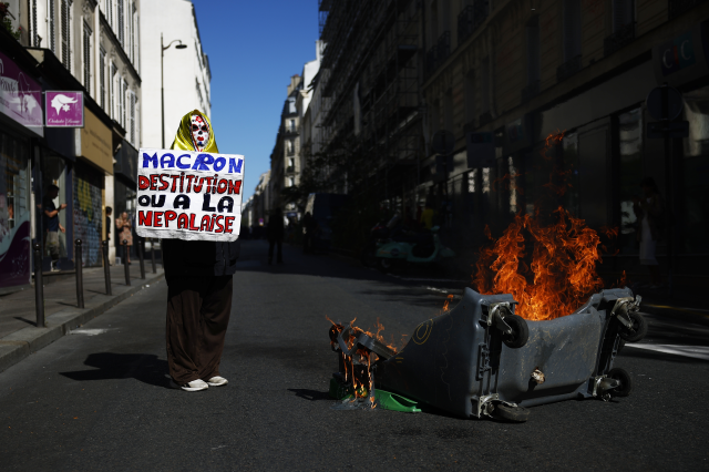 Protests Against Budget Cuts in France: 110 Detentions