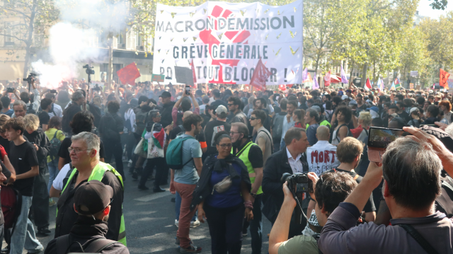 Protests Against Budget Cuts in France: 110 Detentions