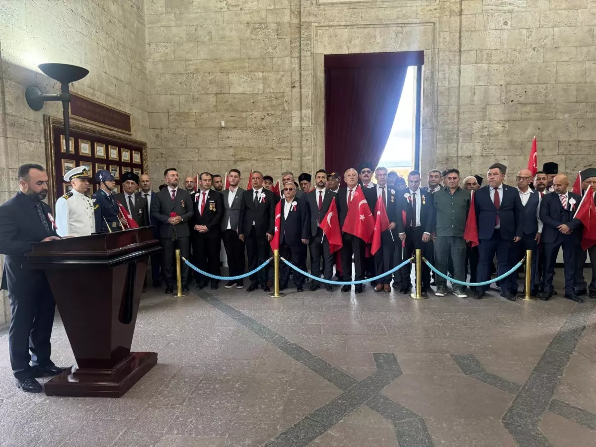 Gaziler Anıtkabir'i Ziyaret Etti