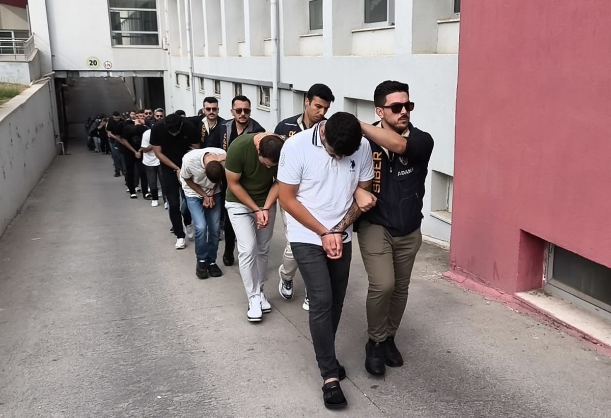 Yasa Dışı Bahis Operasyonunda 33 Gözaltı