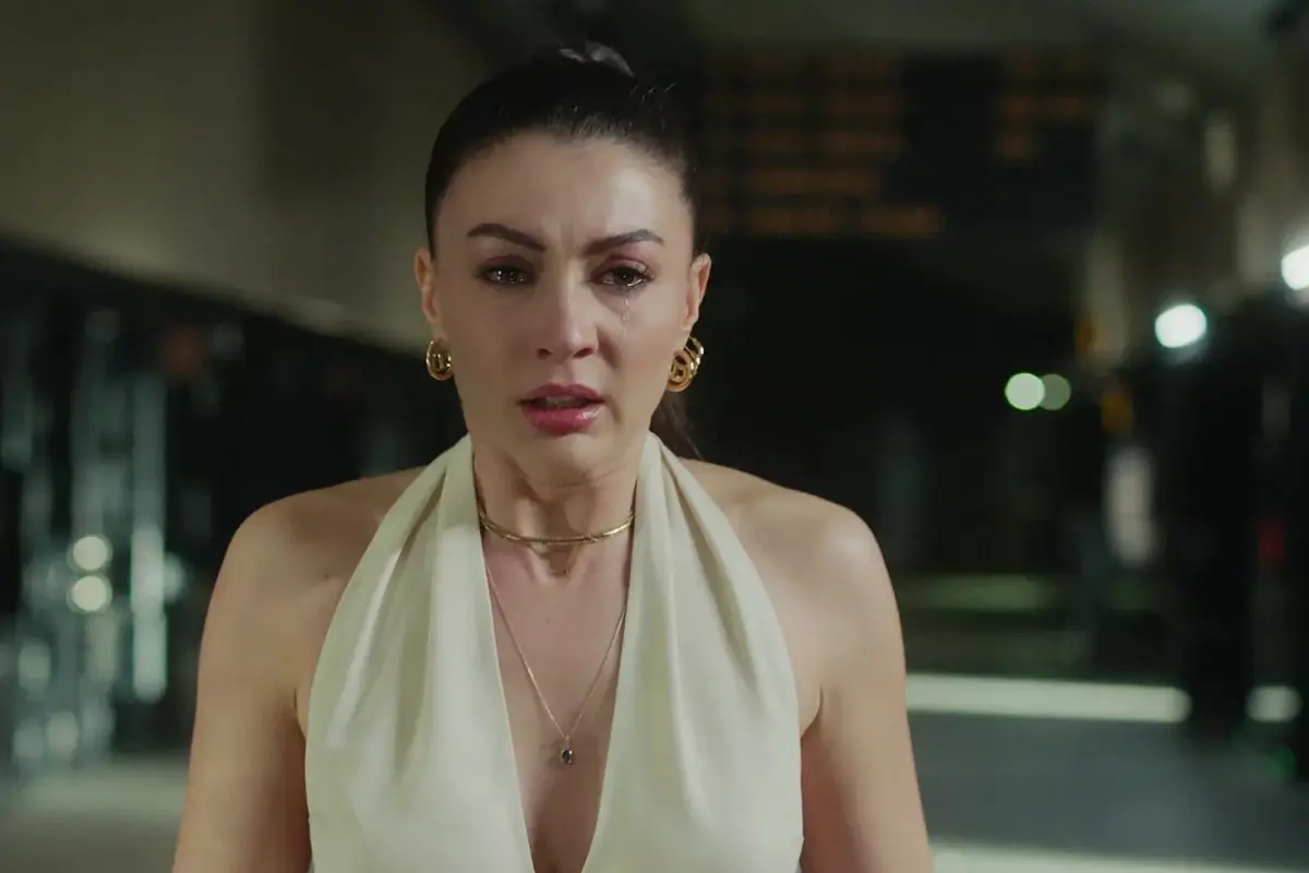 Hayranından şaşırtan not! Burcu Özberk'e yapılan yorum tepki çekti