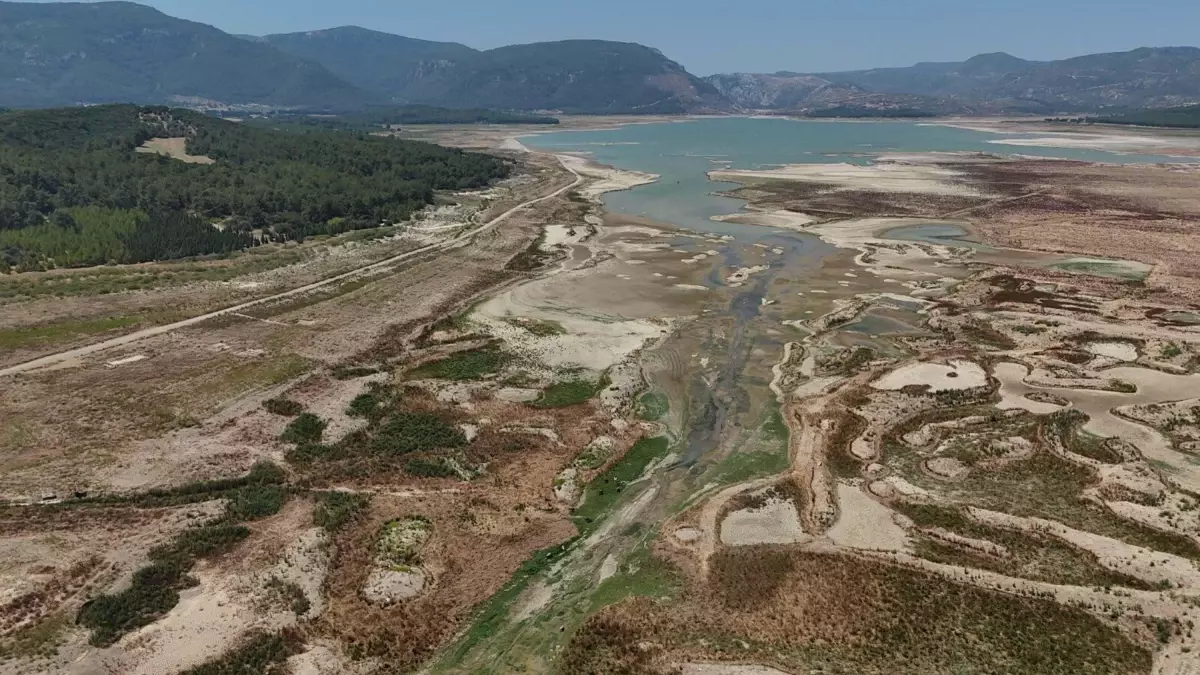 'İzmir'de su ihtiyacının yüzde 95'inin karşılandığı yer altı kaynakları risk altında'