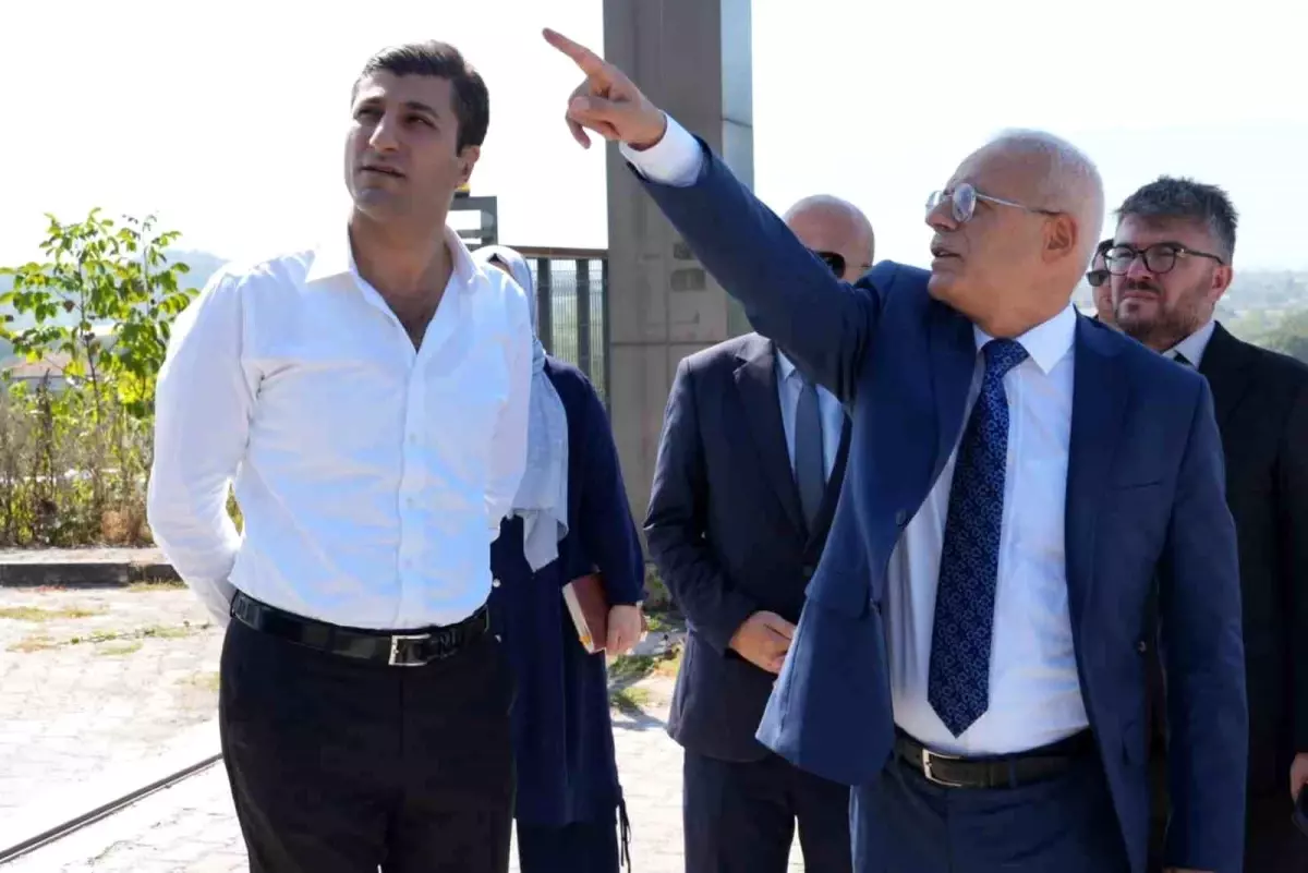 Düzce'de Konuralp Kız Yurdu'nda Bakım ve Onarım Çalışmaları Devam Ediyor