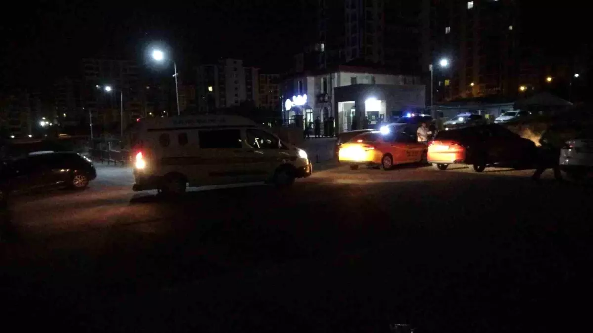Malatya'da Trafikte Başlayan Tartışma Bıçaklı Kavgaya Dönüştü