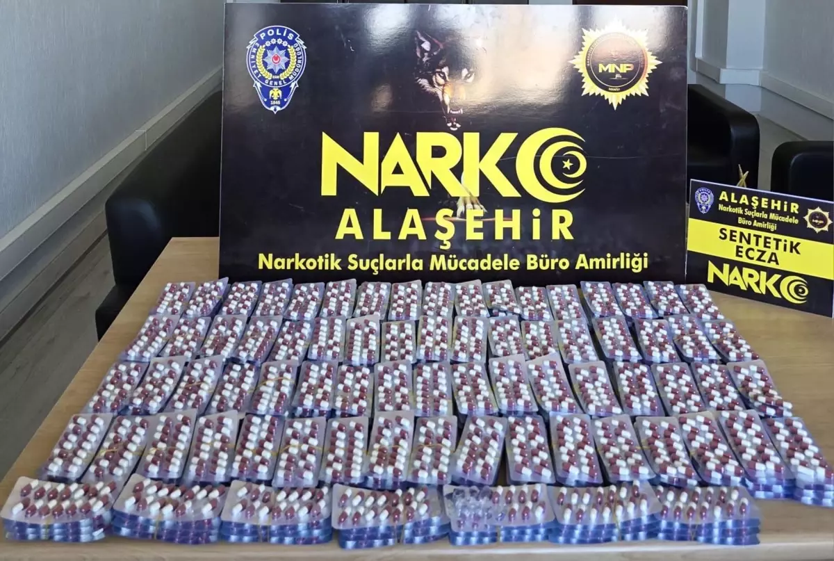 Manisa'da Uyuşturucu Operasyonu: 4 Bin 191 Sentetik Hap Ele Geçirildi