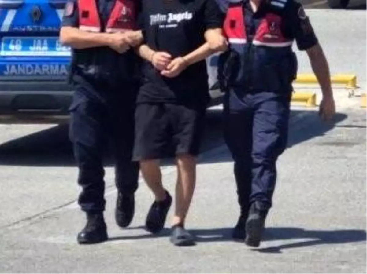 Muğla'da Jandarma Operasyonu: Uyuşturucu ve Kaçak Alkol Ele Geçirildi