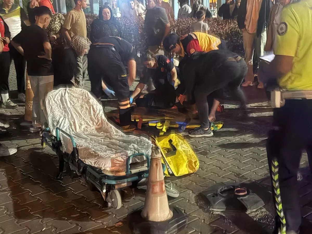 Manisa'da Bisikletli Çocuğa Otomobil Çarptı: Ağır Yaralı