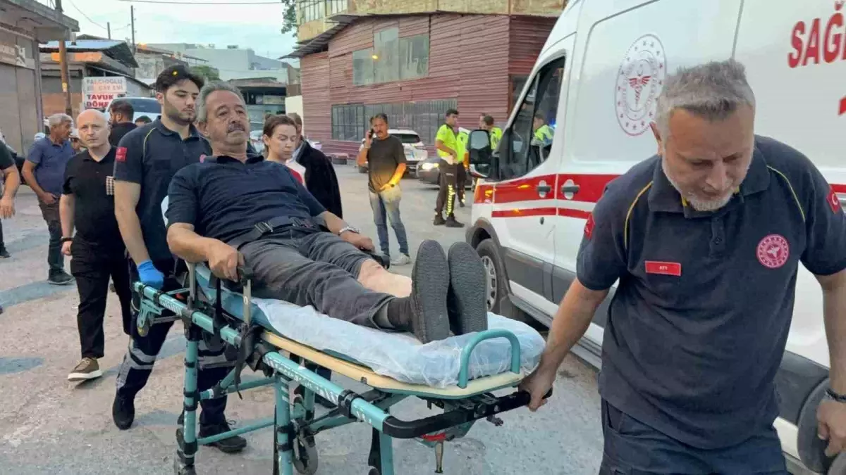Ehliyetsiz Sürücü Drift Yaptı, Esnafı Yaraladı