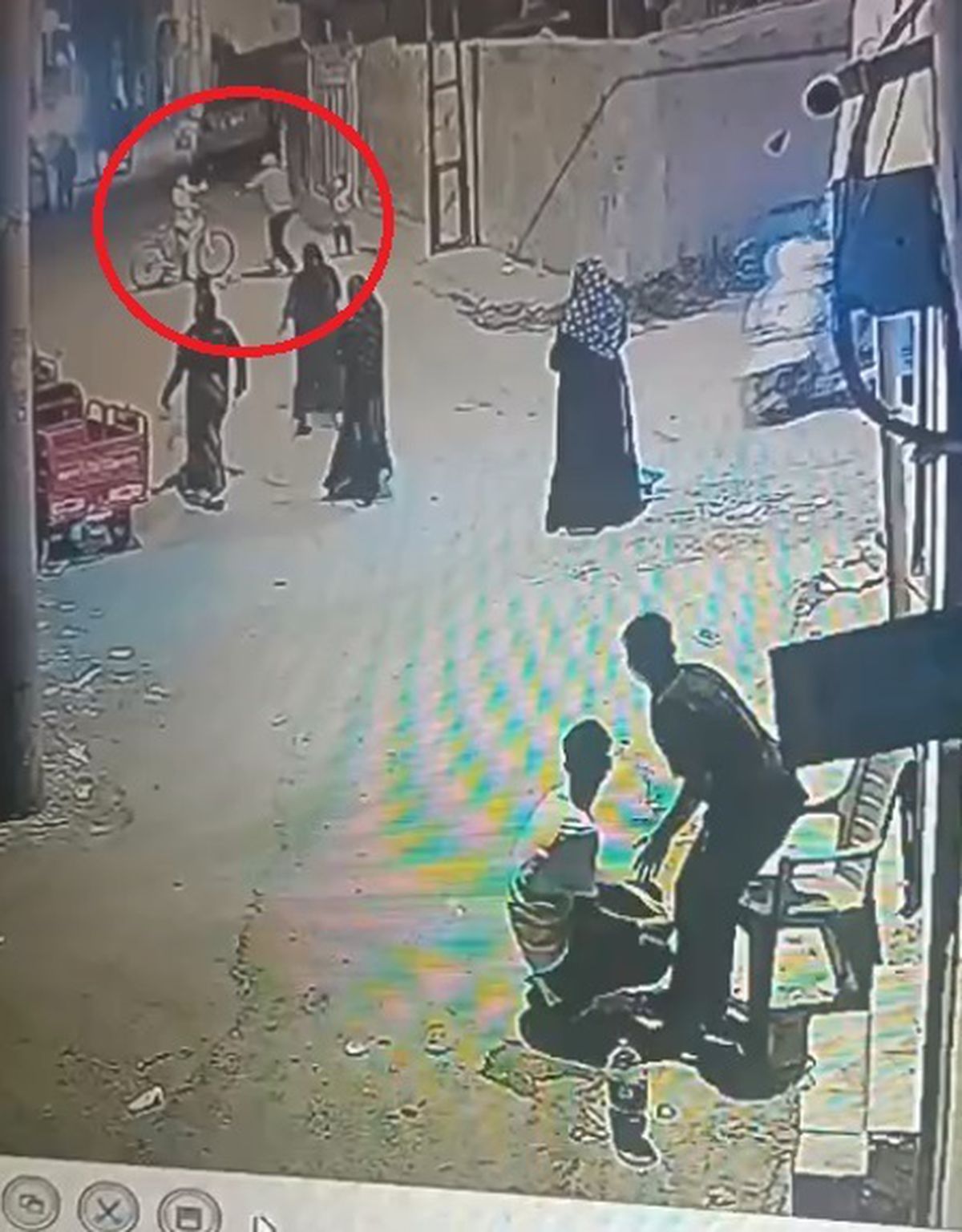 Adana'da Çocuklara Sopa İle Saldırı