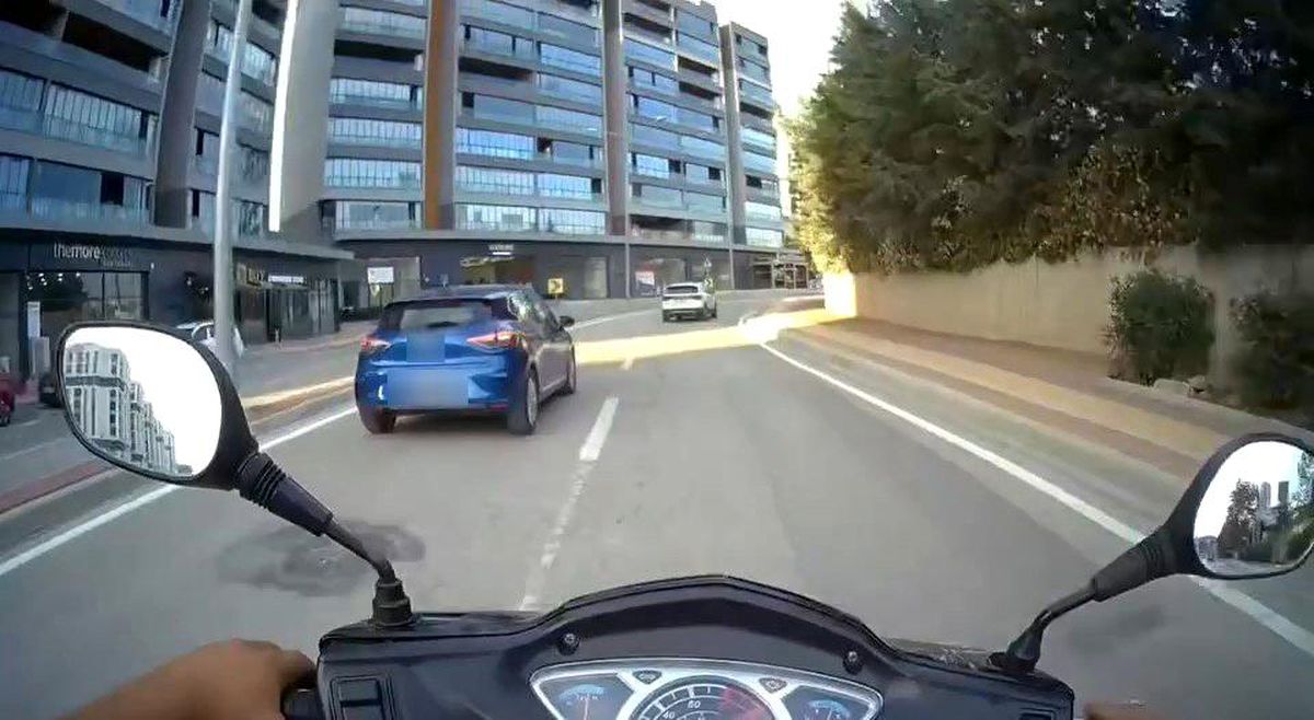 Bursa'da Motosiklet ve Otomobil Sürücüsü Tartıştı