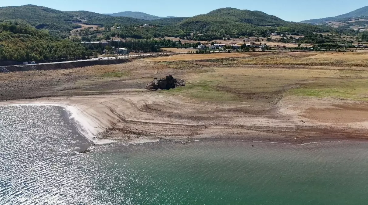 Almus Barajı'nda Su Seviyesi Düşüyor