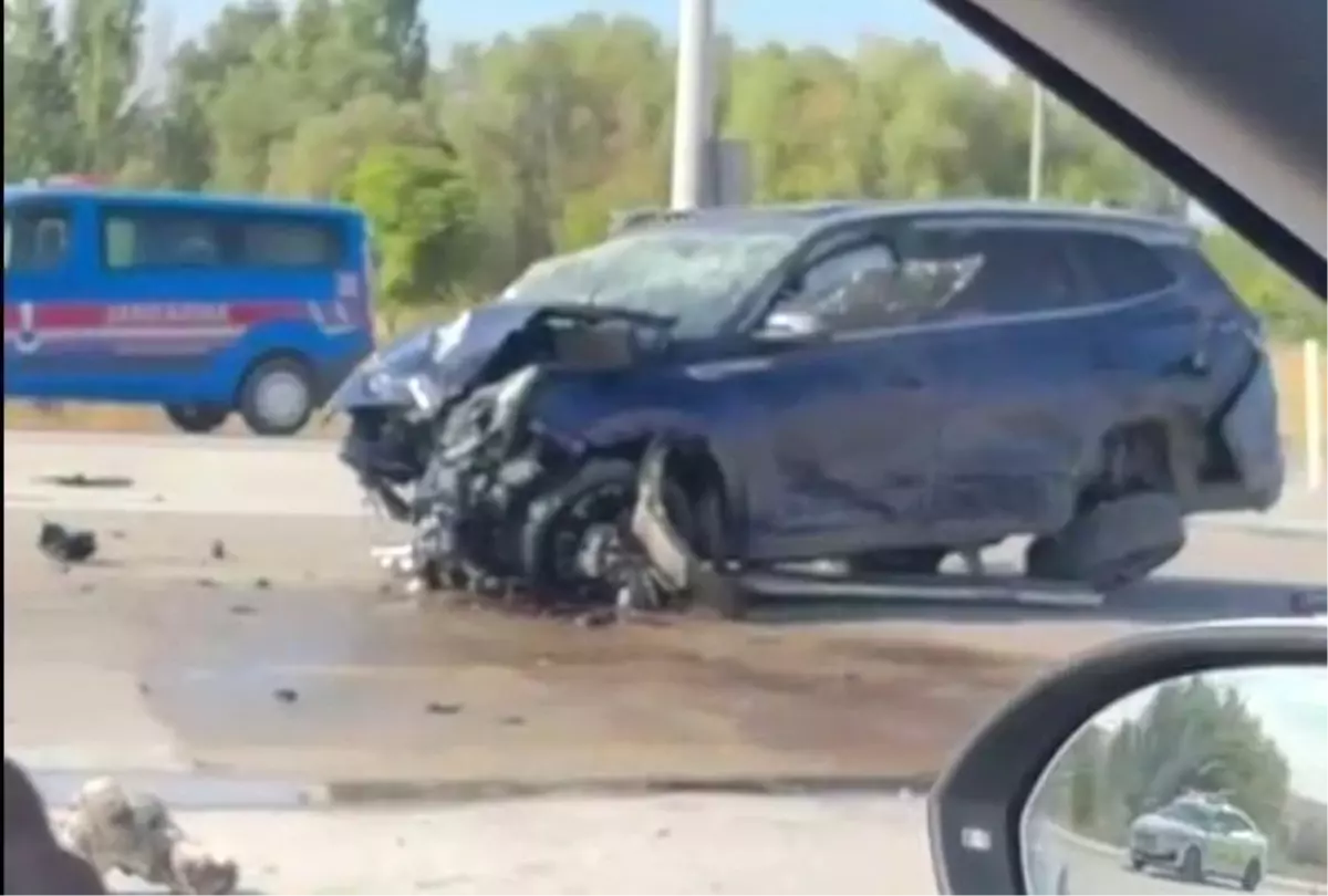 Konya'da İki Ayrı Trafik Kazasında 1 Ölü, 1 Yaralı