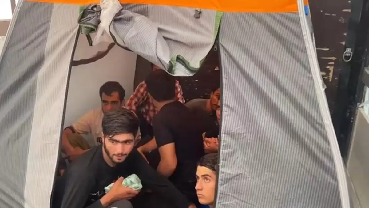 Amasya'da TIR'da 17 Kaçak Göçmen Yakalandı