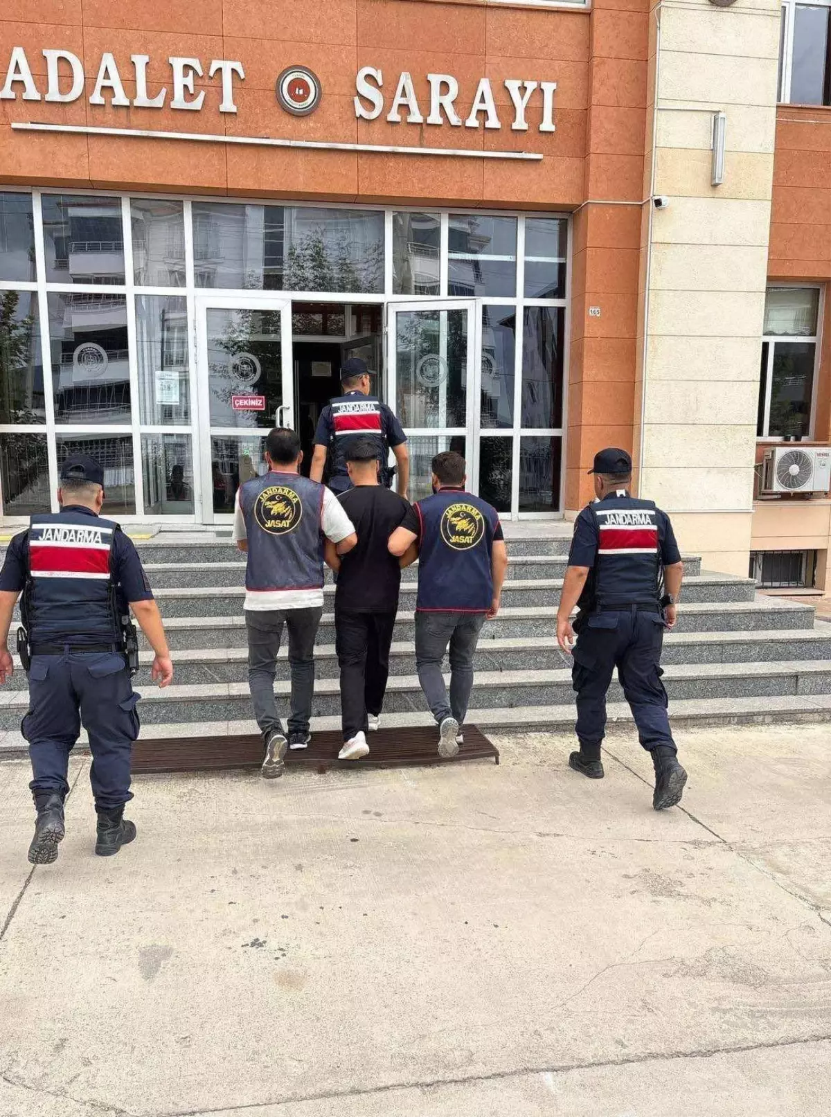 Tokat'ta 38 Suçtan Firari Yakalandı