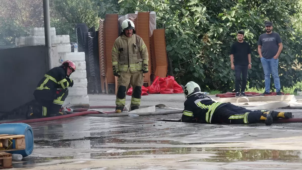 Trabzon'da Alışveriş Merkezinde Yangın: Soğutma Çalışmaları Devam Ediyor