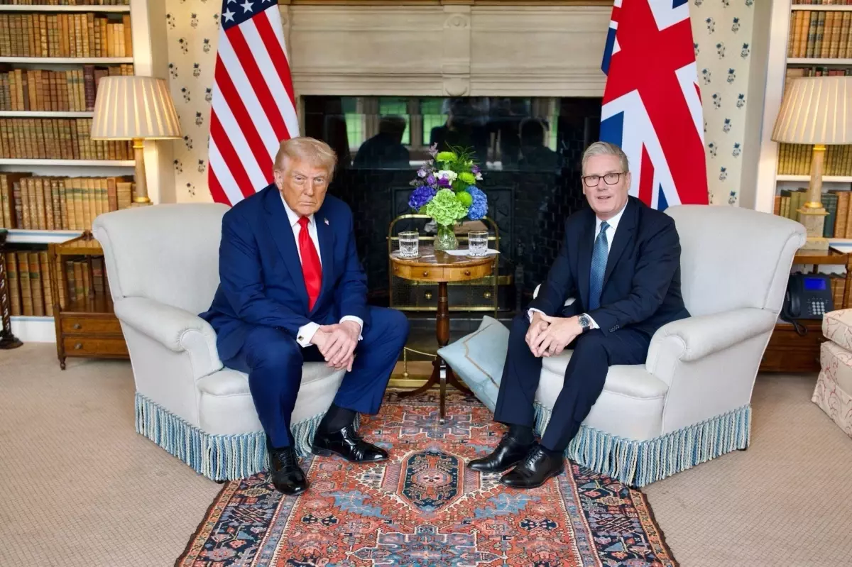 Trump, Putin ile İlişkisini Eleştirdi