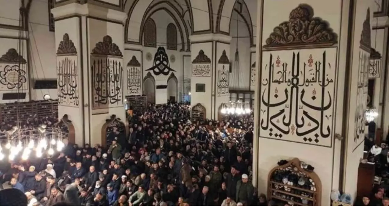 19 Eylül Cuma namazı saat kaçta? İstanbul, Ankara, İzmir Cuma namazı saatleri