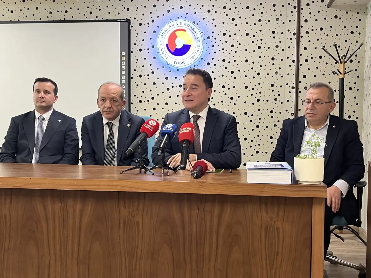 Ali Babacan, Çankırı'da Esnafla Buluştu