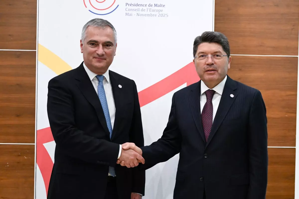 Adalet Bakanı Yılmaz Tunç, Gürcistanlı Mevkidaşı ile Malta'da Bir Araya Geldi