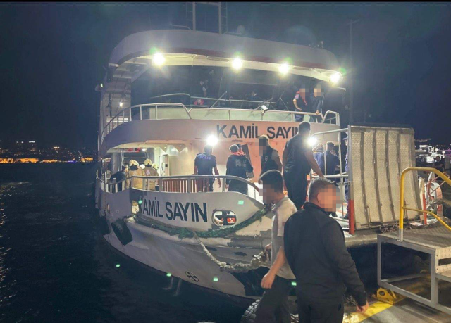 Scary moments in the Bosphorus! Passenger ferry collided with cargo ship