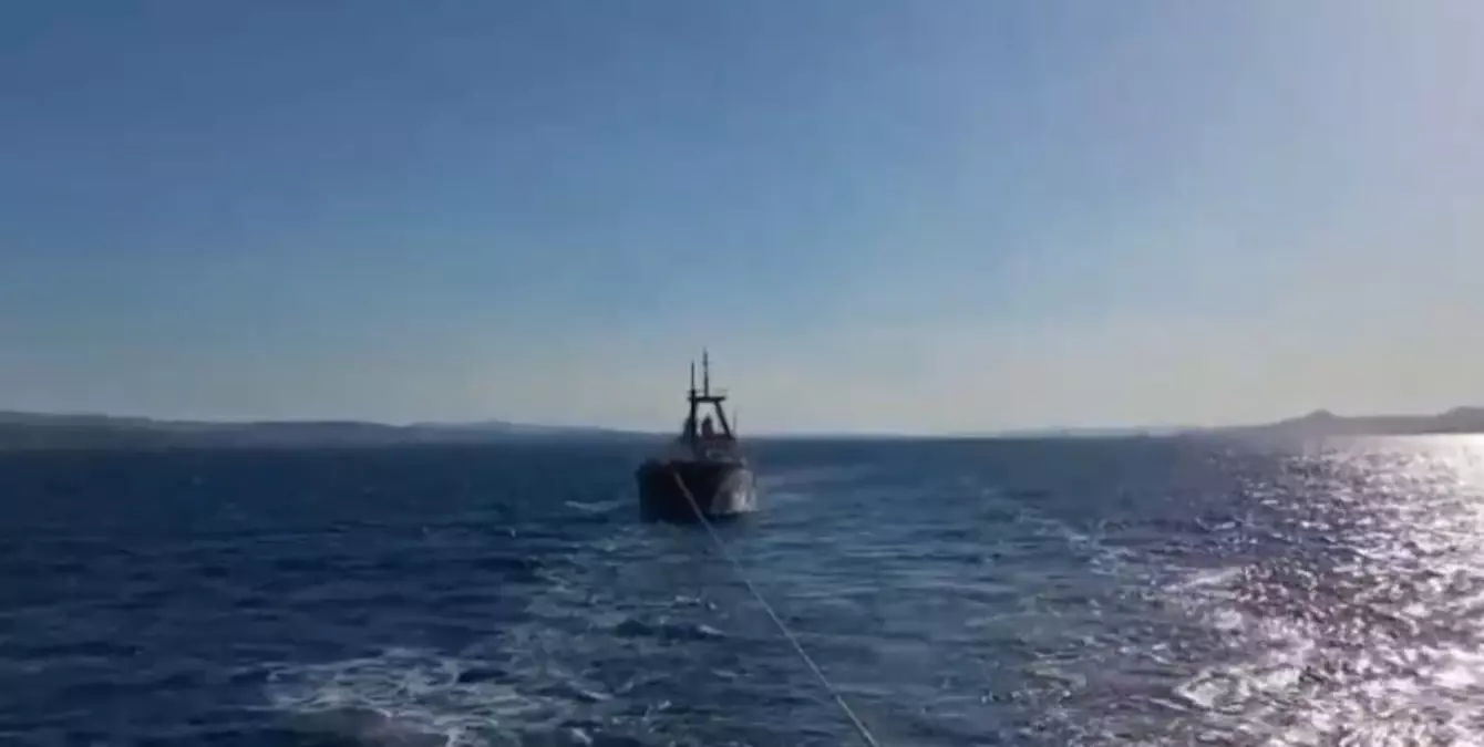 Çanakkale Boğazı'nda Kuru Yük Gemisi Makine Arızası Geçirdi