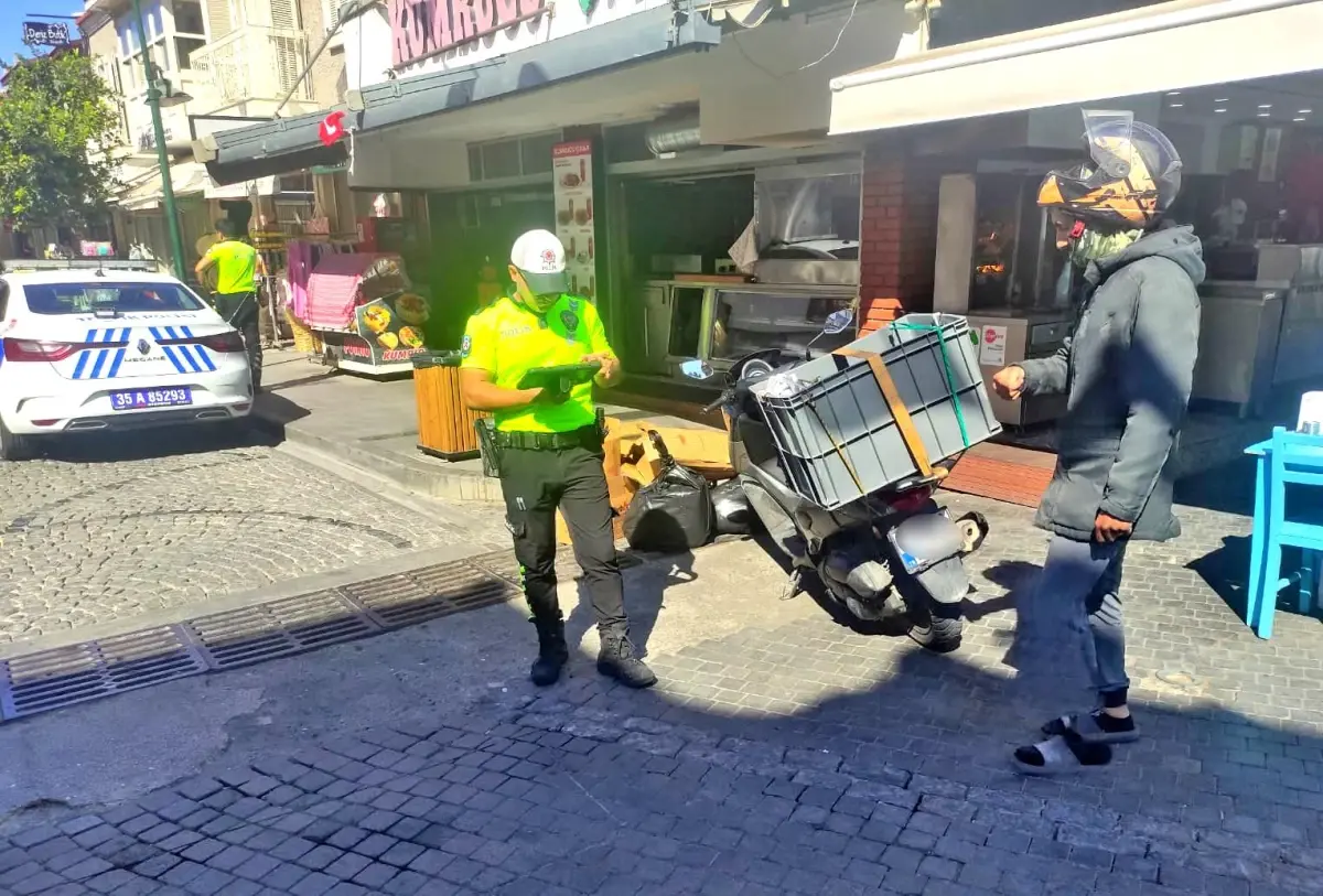 Çeşme'de Motosiklet Denetimi: 38 Sürücüye Cezai İşlem