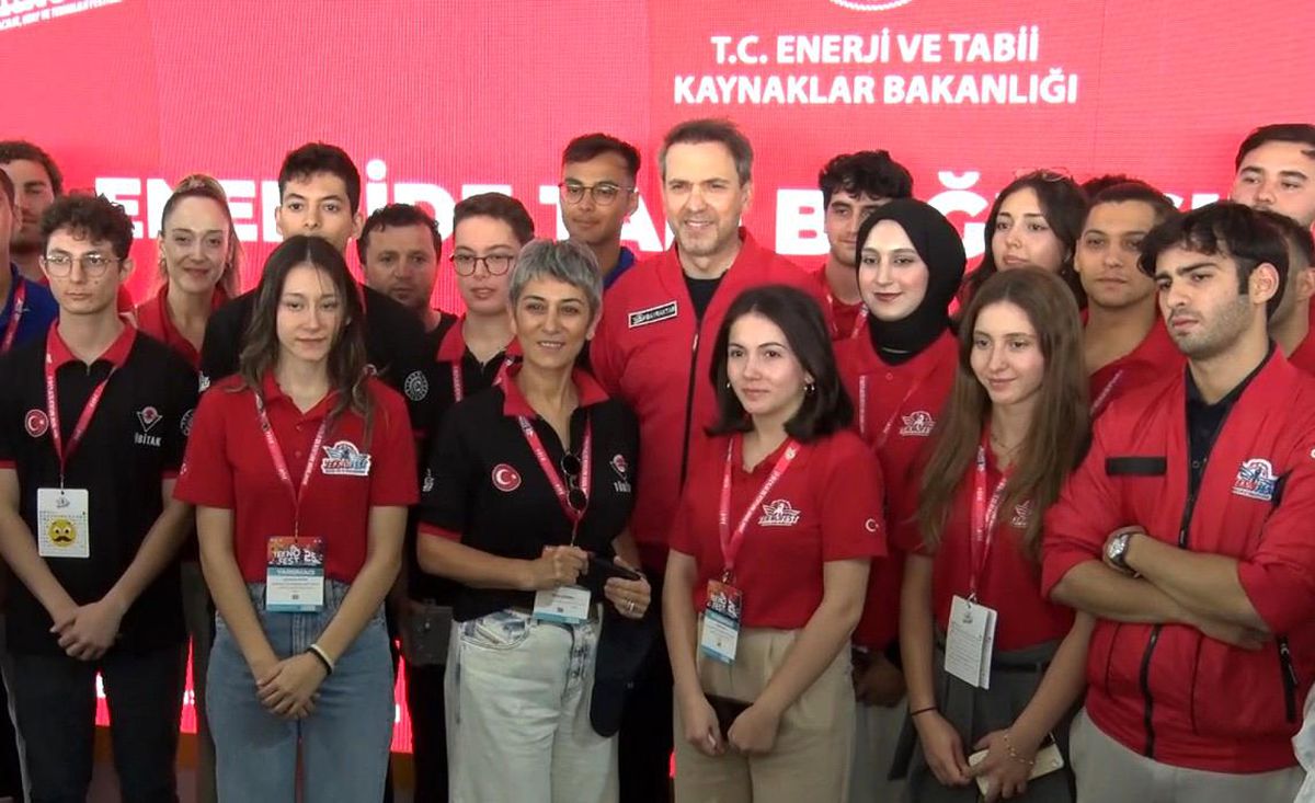 Bakan Bayraktar, TEKNOFEST'te Nükleer Enerji ve Verimlilik Vurgusu Yaptı