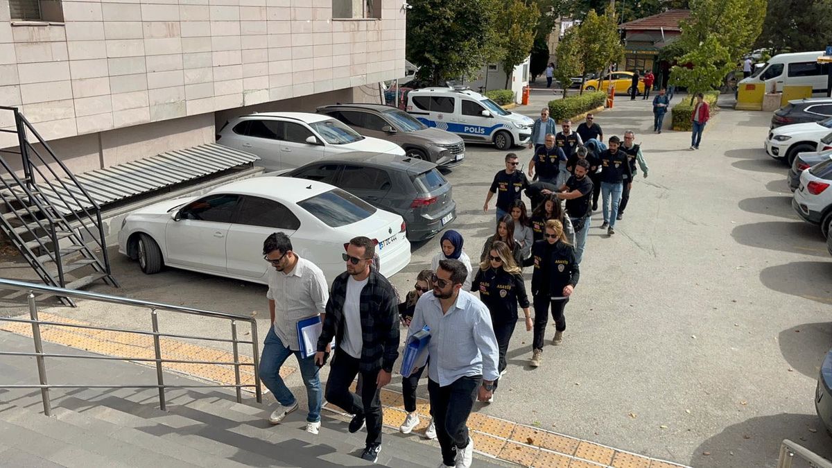 Eskişehir'de Devre Mülk Dolandırıcılığı: 7 Şüpheli Gözaltında