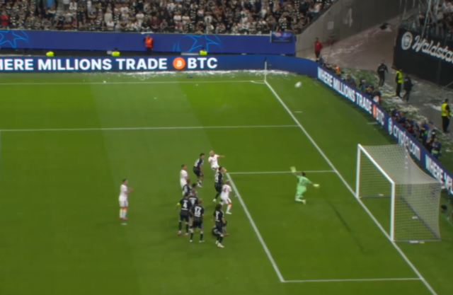 Galatasaray taraftarı yıldız futbolcuya öfke kusuyor: Onun yüzünden kaybettik