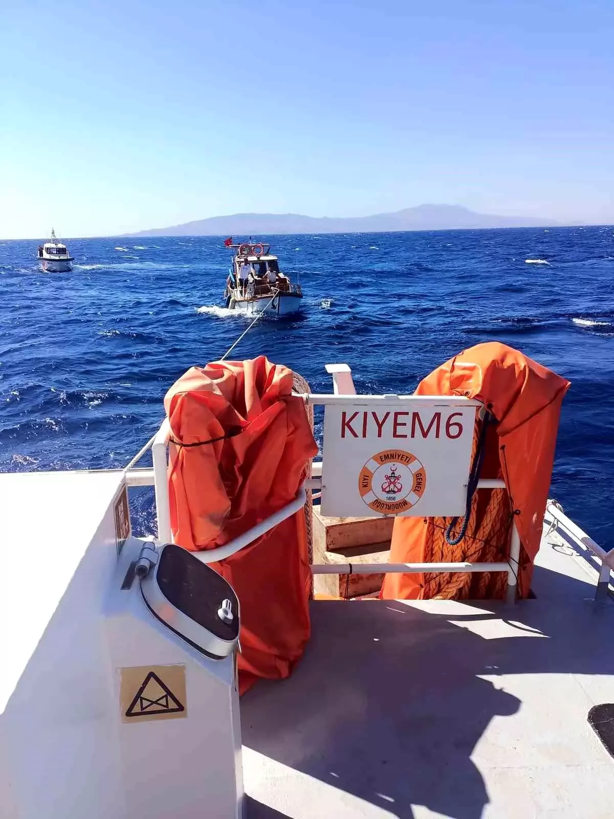 Bodrum'da Makine Arızası Yapan Tekne Kurtarıldı